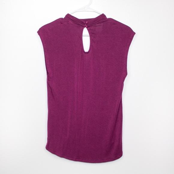 Cut Out Top - Picture 2 of 4